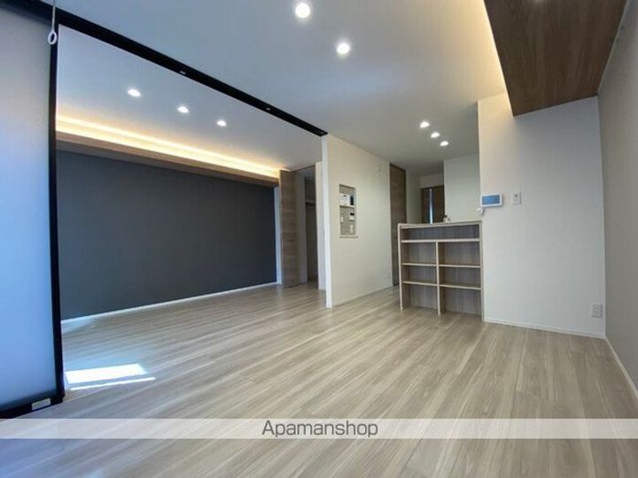 セレスティア鳴神の内装