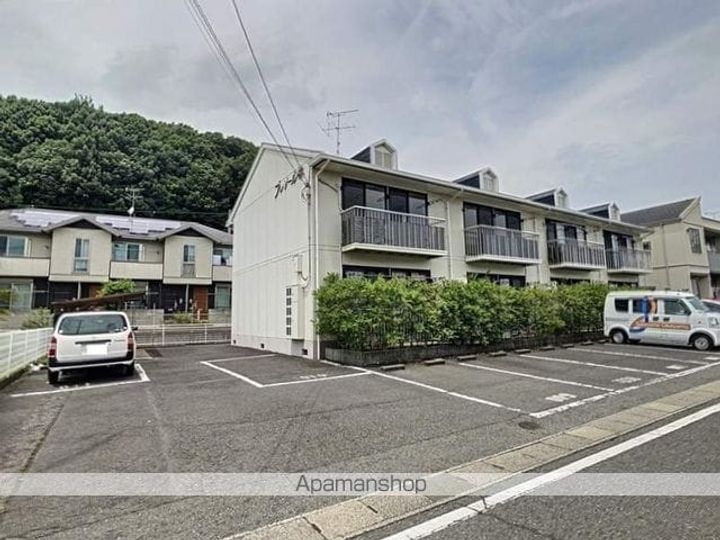 プレジール林の外観