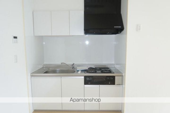 入間市駅前ビルのキッチン