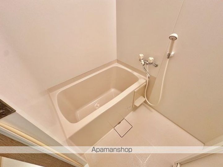 滋賀県東近江市八日市浜野町の賃貸マンションの風呂