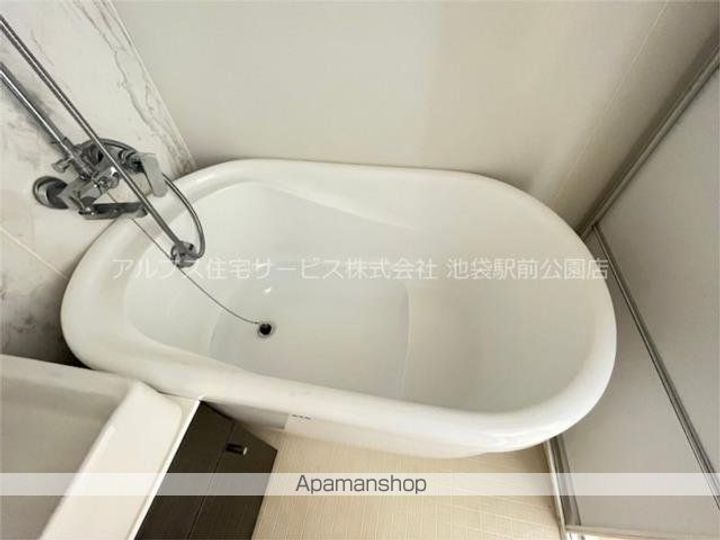 フェリエ西池袋相馬404の風呂