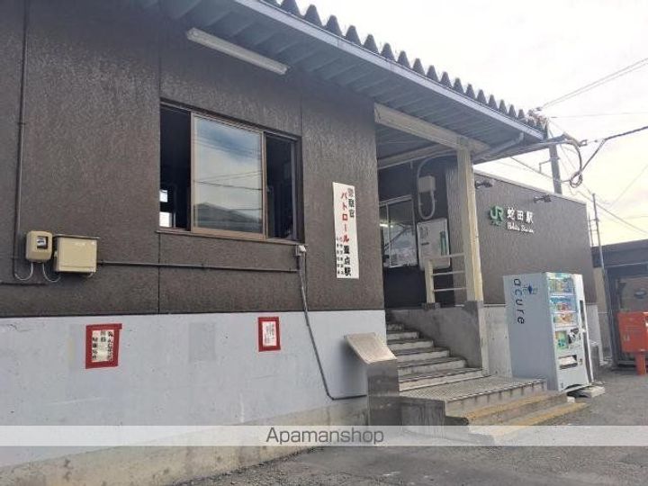 シーズンワンAの周辺