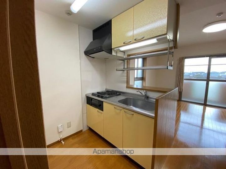 サクシードU.101のキッチン