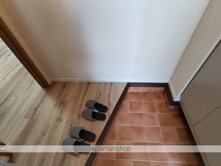 ドミールのぞみF101の玄関