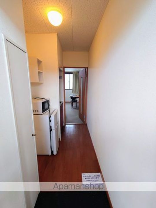 レオパレス新庄寺201の玄関