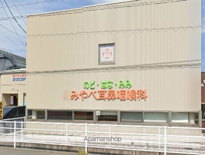 クレア・ド・ルーンの周辺