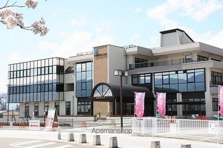 ヴィラ根岸 ABCの周辺