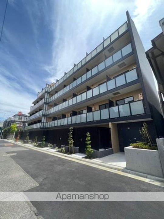 東京都中野区新井5丁目の賃貸マンションの外観