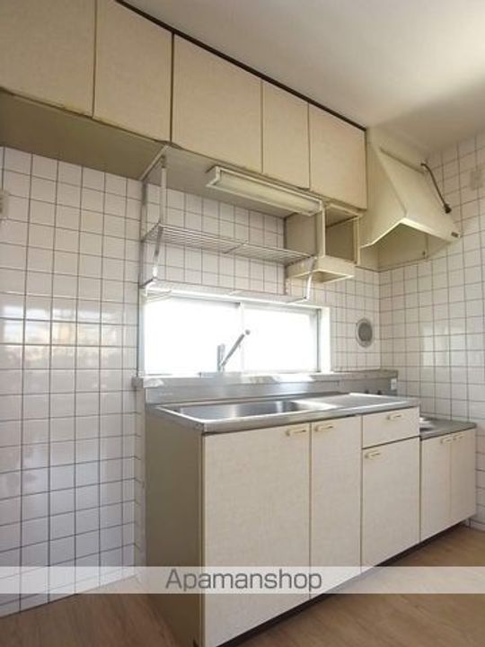 東京都八王子市大和田町5丁目の賃貸マンションのキッチン