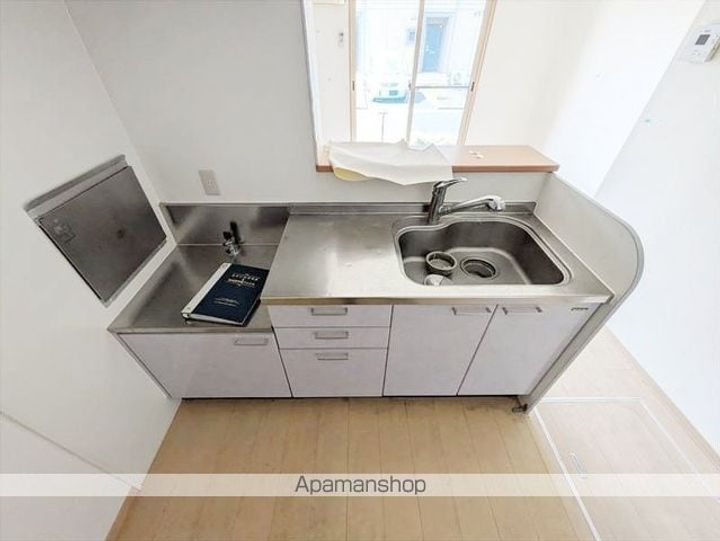 ファミリータウン ツートム E棟のキッチン