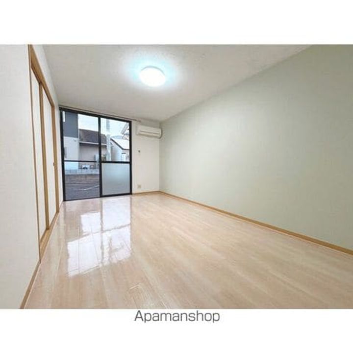 ガーデンタウンの居間