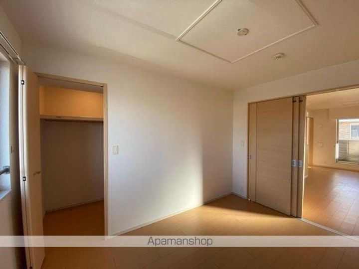 香川県高松市小村町の賃貸アパートの内装