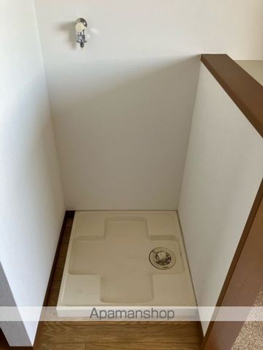 愛媛県新居浜市坂井町3丁目の賃貸マンション201の内装