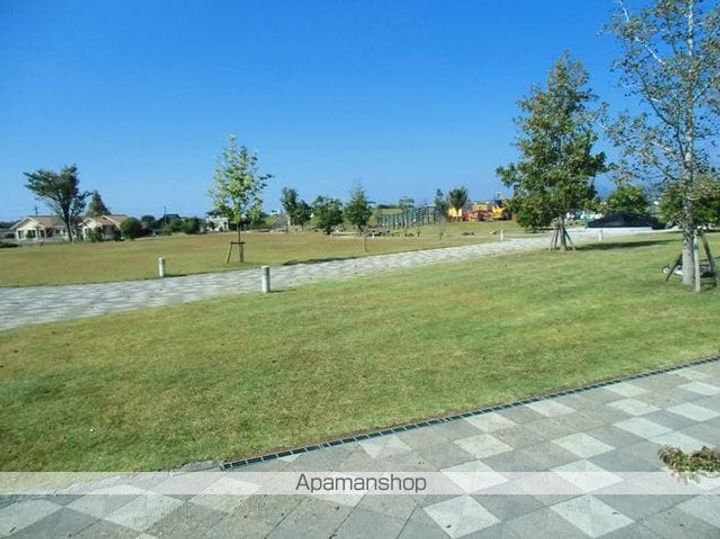 マンションティアラ301の周辺