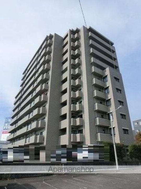 サーパス三条の外観