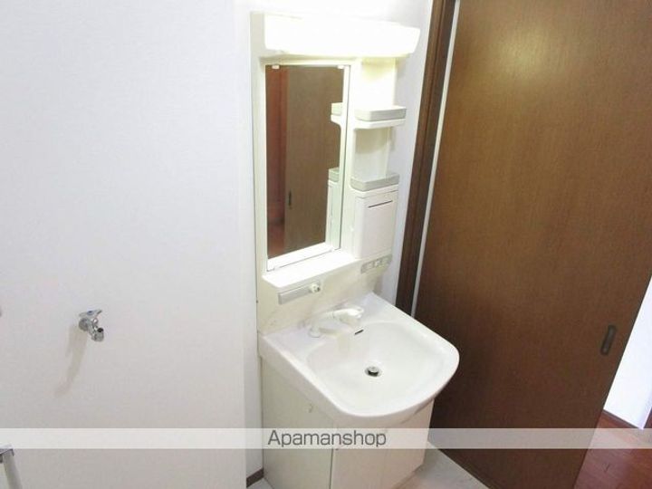 エルジェB-22のその他画像