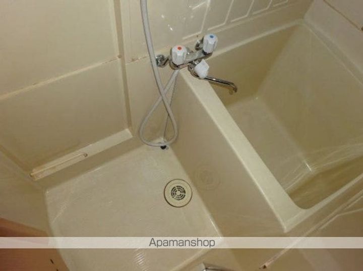 日の出コーポの風呂