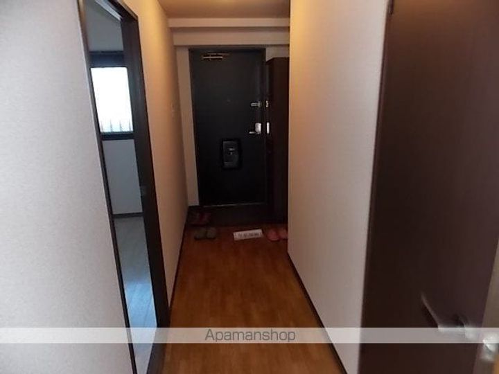 愛知県丹羽郡扶桑町大字高雄字中海道の賃貸マンションの内装