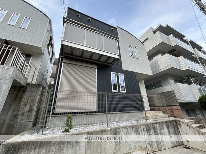 神奈川県横浜市戸塚区上倉田町(一戸建)の賃貸物件の外観