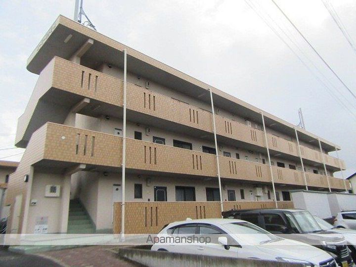 岩手県滝沢市室小路の賃貸マンションの外観