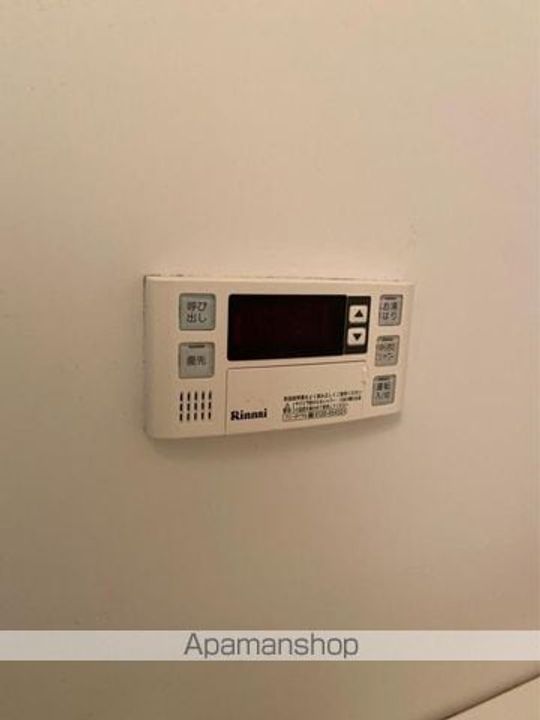 香川県高松市高松町の賃貸マンションの内装