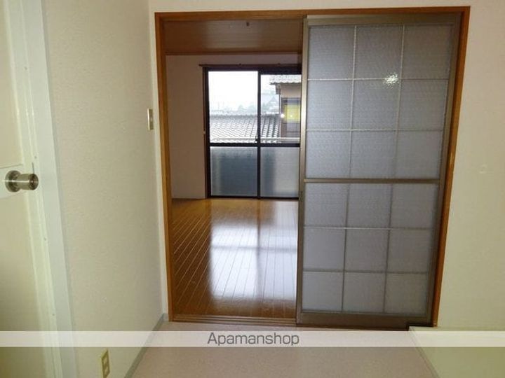 ハイム三原203の内装