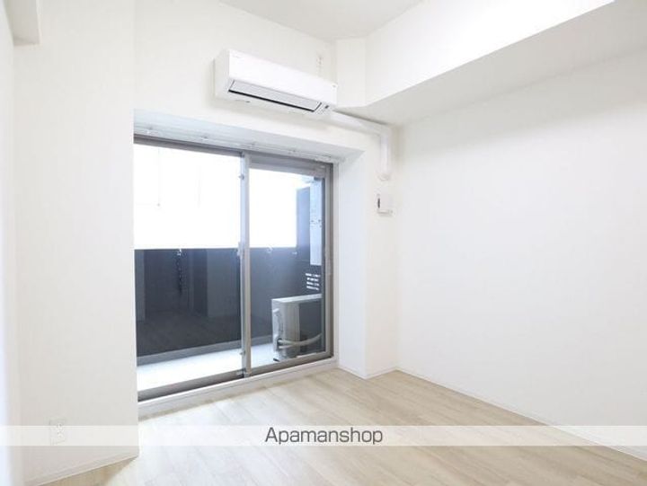 プレサンス桜山駅前アフォードの居間