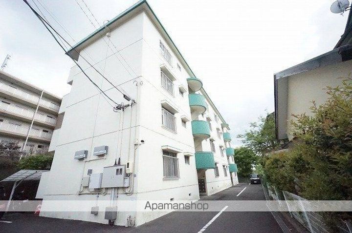 アーバンヒルズA-1の外観