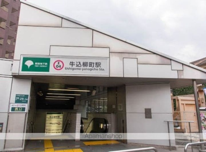 ジオ市谷仲之町の周辺