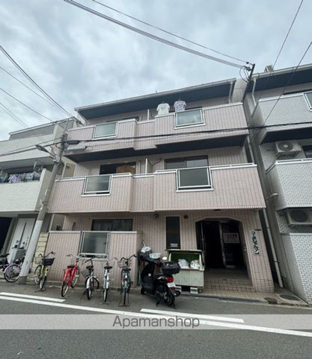 コーポシャルマンの外観