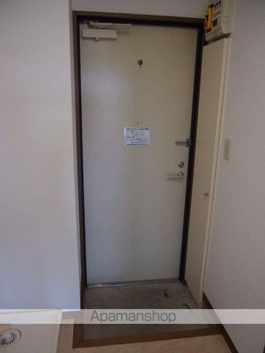 スカイハイツの玄関