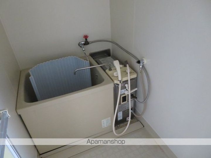 プチフローラ101の風呂