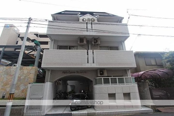 香川県高松市昭和町1丁目の賃貸マンションの外観