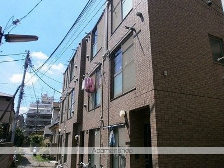 東京都立川市曙町1丁目の賃貸マンションの外観