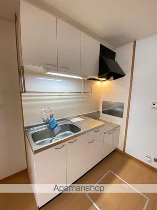 香川県高松市御厩町の賃貸アパートのキッチン