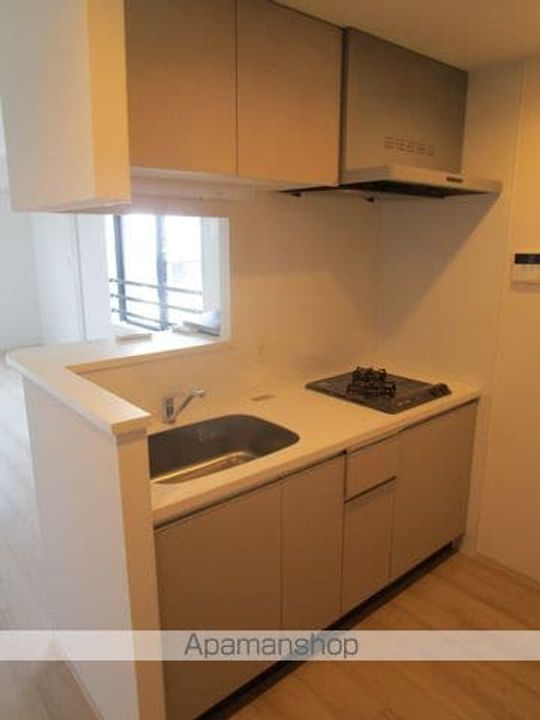 東京都杉並区堀ノ内2丁目の賃貸マンションのキッチン