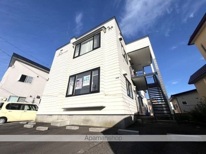 ツインかたばみ102の外観