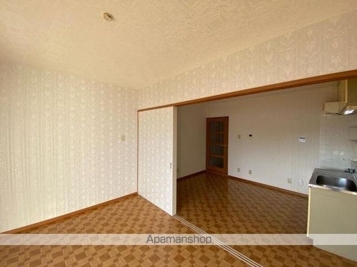 阿部ロイヤルハイツの居間