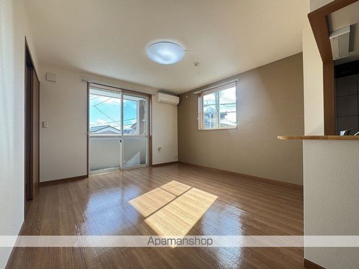 プラム ツリィの居間