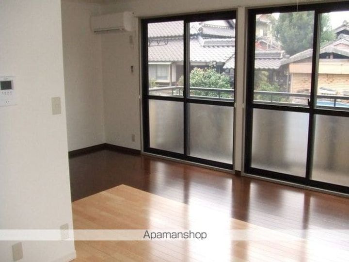 セジュール光の居間