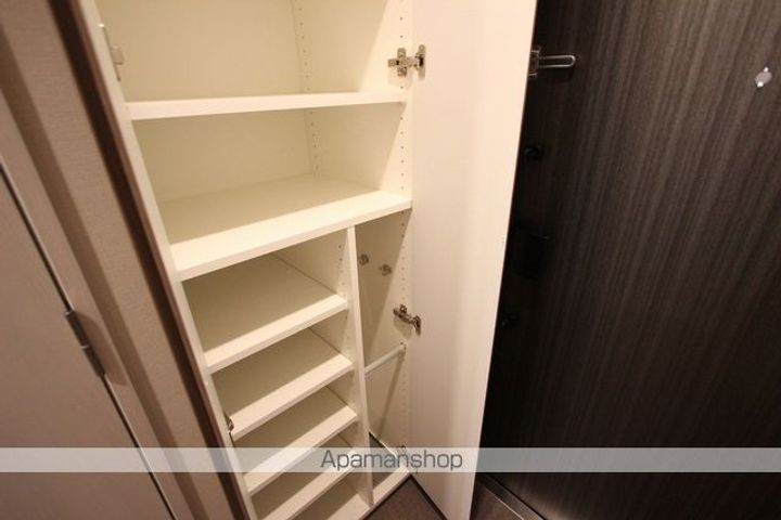 東京都立川市曙町3丁目の賃貸マンションの内装