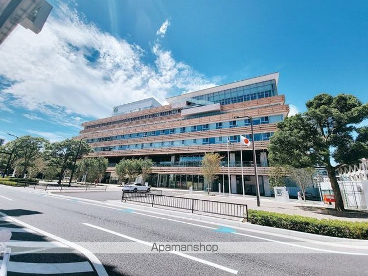 クレスト新田町の周辺