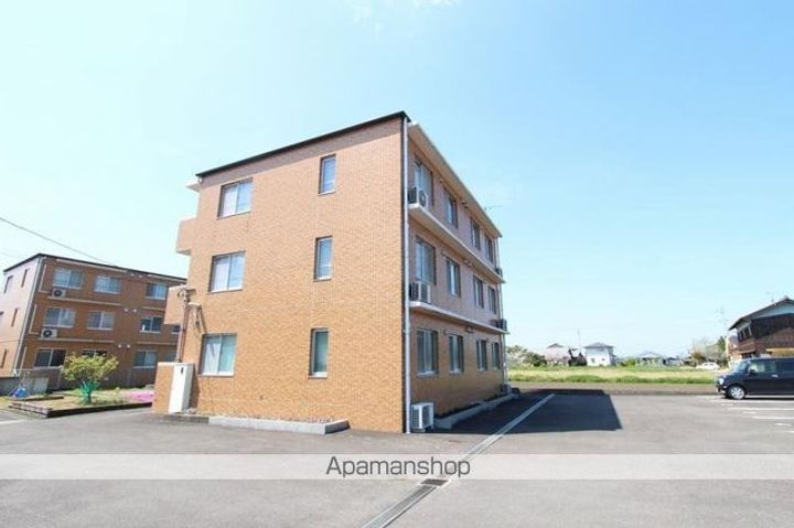 サンロベリア302の外観