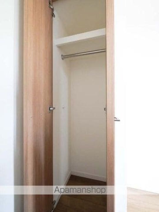 東京都中野区中央3丁目の賃貸マンションの内装