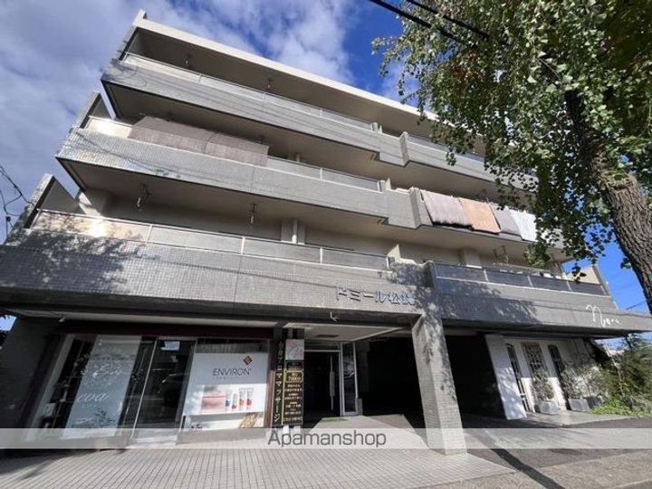 ドミール松縄3Cの外観