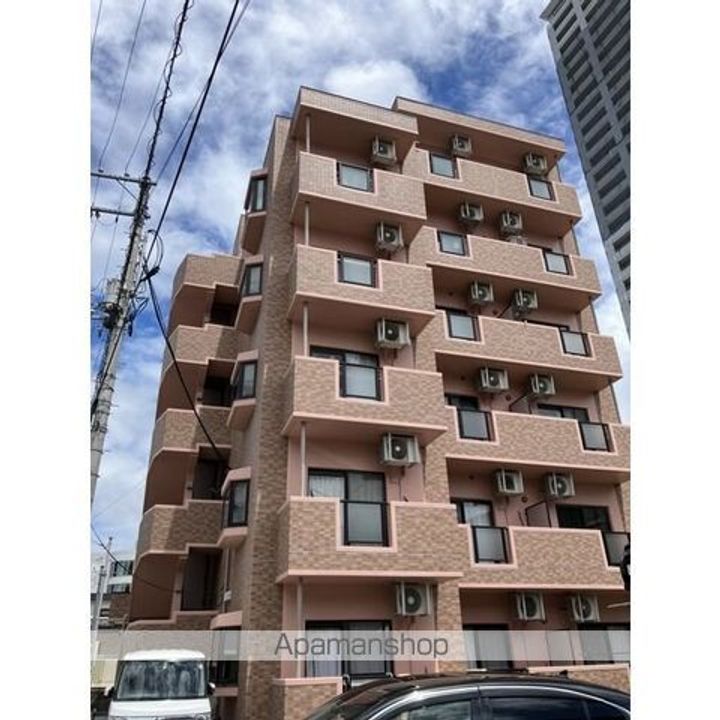 COMFORT  PLACEの外観