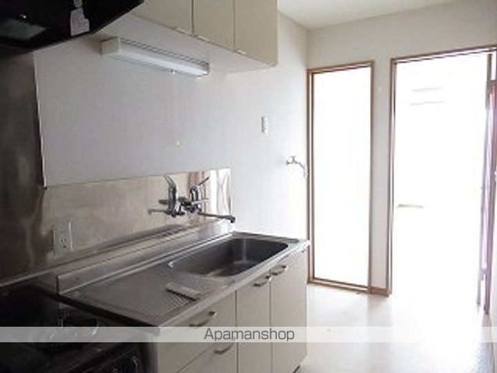 ブエナカーサ上田203の内装