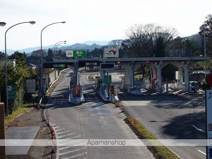 ビアン・ロジュマンF301の周辺