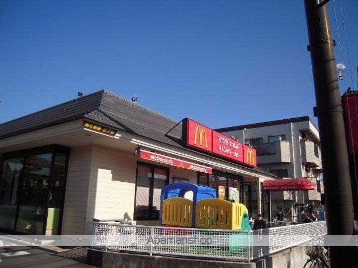 ラシーヌ103の周辺