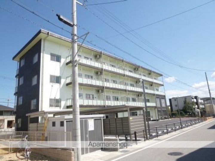 滋賀県彦根市南川瀬町の賃貸アパートの外観